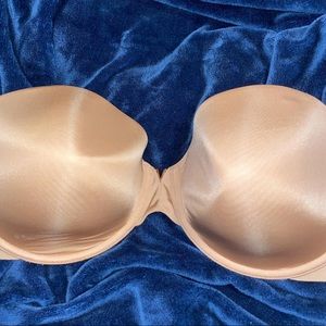Victoria’s Secret strapless bra nude size 36DDD